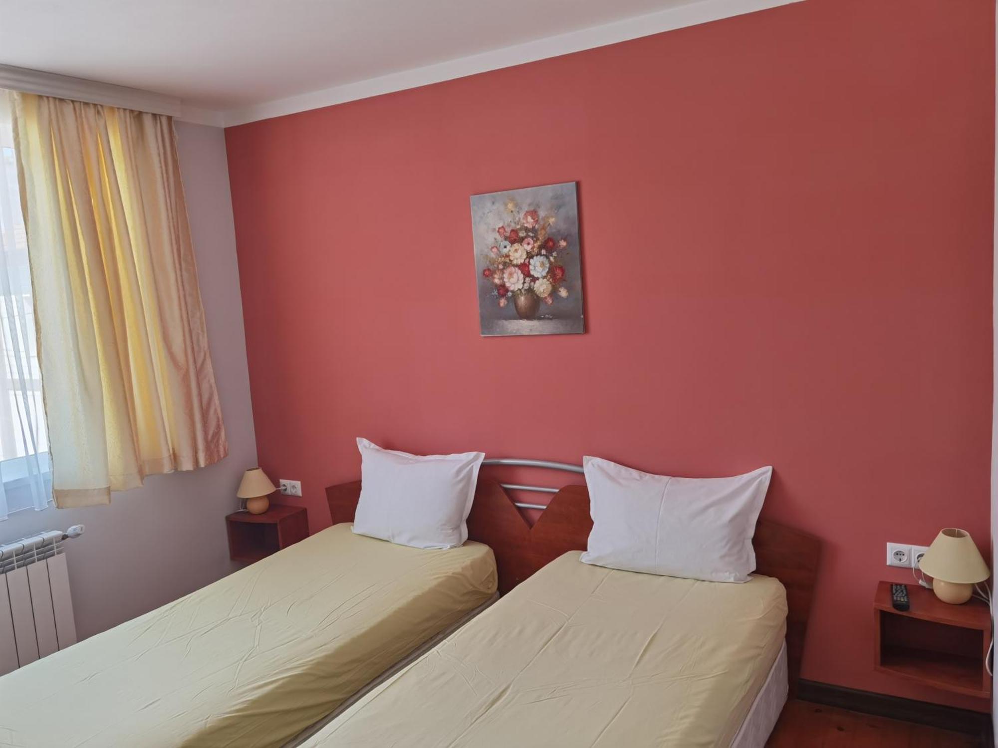 Mira Guest House Dobrinichte Chambre photo