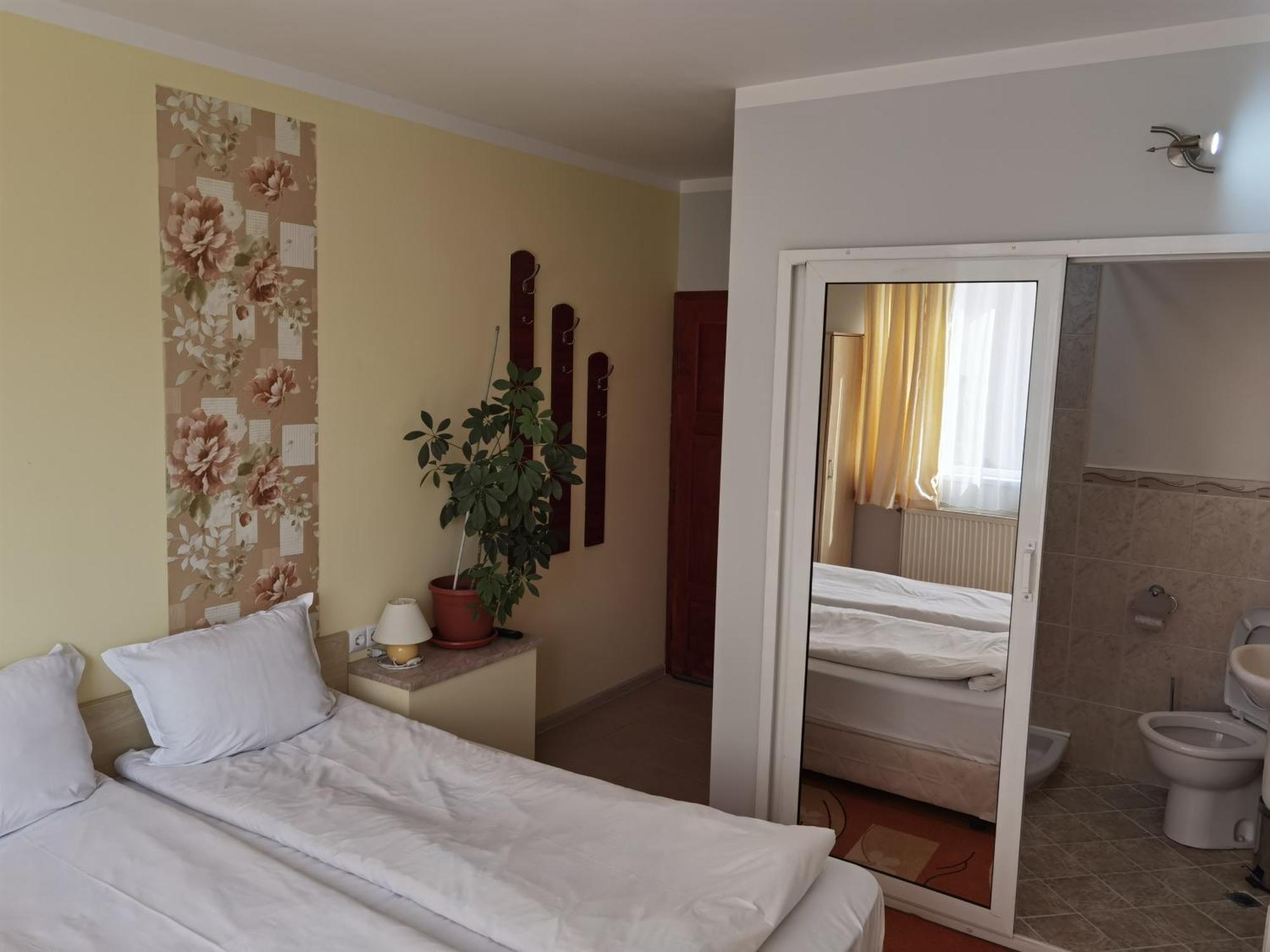 Mira Guest House Dobrinichte Chambre photo