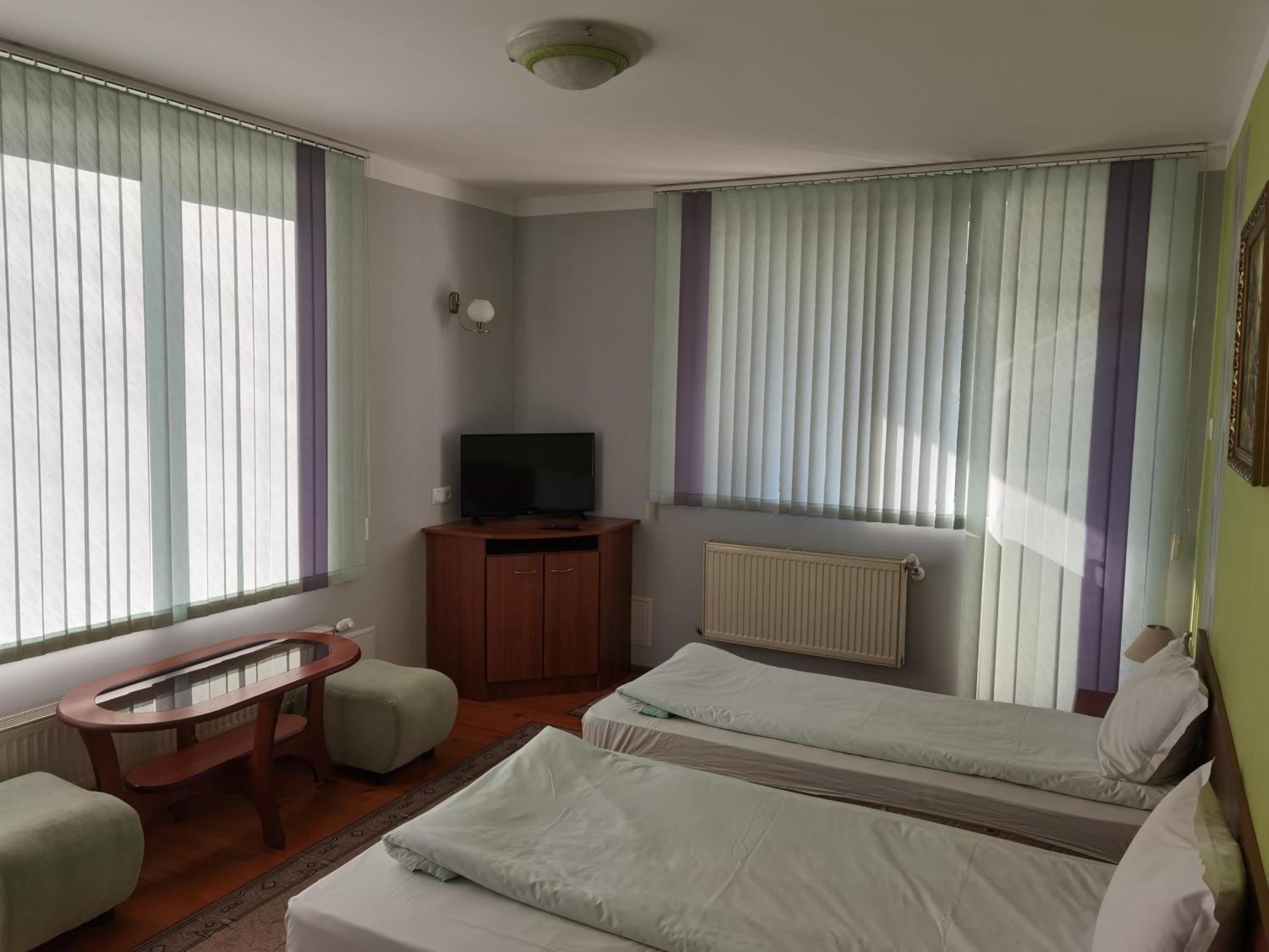 Mira Guest House Dobrinichte Chambre photo